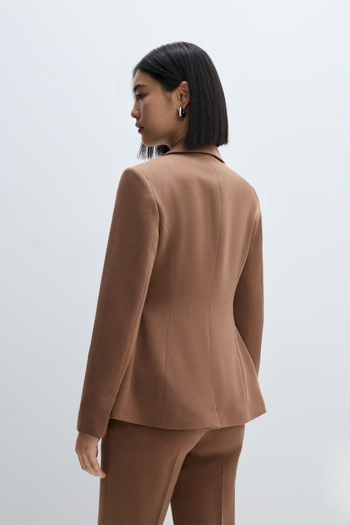 FITTED BLAZER