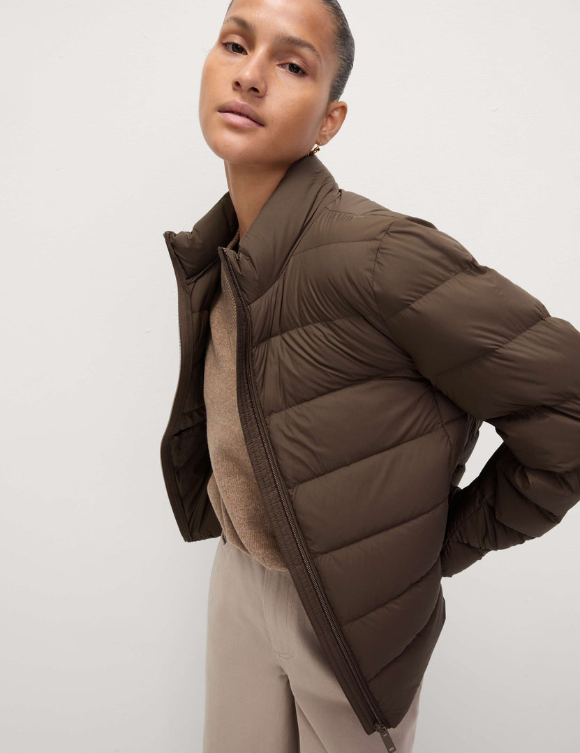 LIGHTWEIGHT PUFFER JACKET