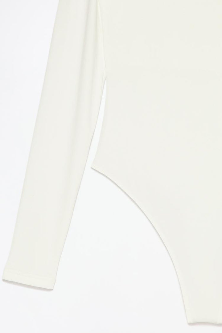 Zoomed-in view of the white polyamide round neck bodysuit, showcasing the smooth, stretchy fabric and classic round neckline for a sleek and comfortable fit.