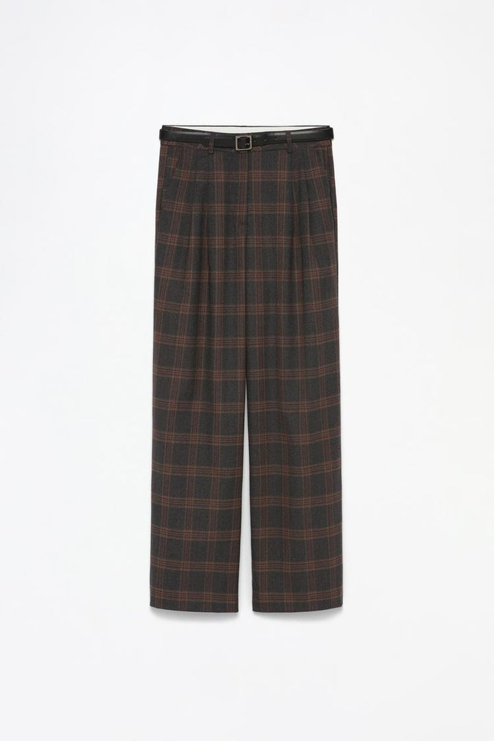 Grey belted wide-leg trousers in a product showcase, designed for elegance and comfort