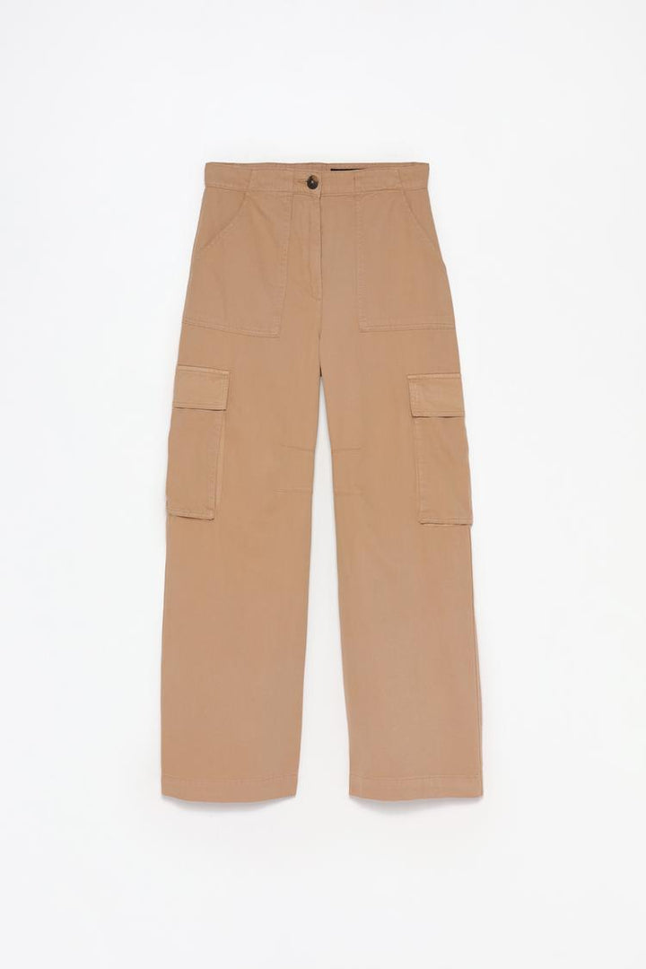Complete product view of the brown cargo trousers, showcasing their durable material and relaxed silhouette.
