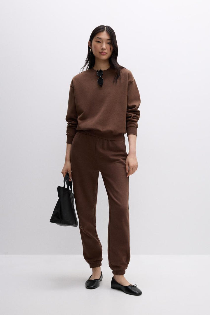 Front full view of a brown women's sweatshirt
