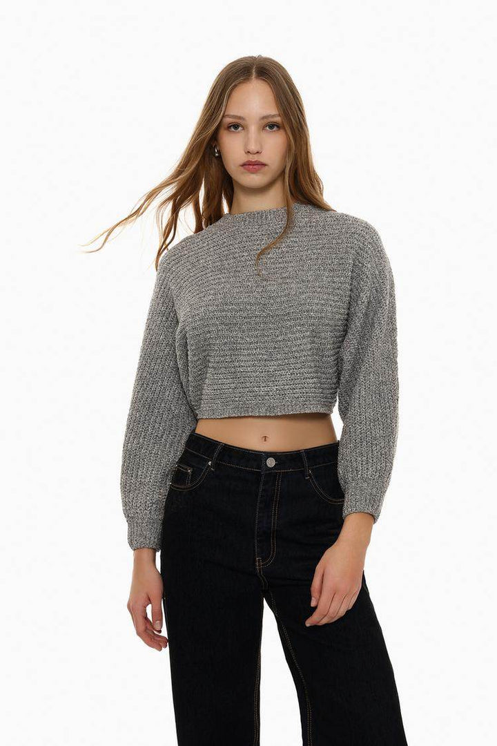 Front view of women's grey cropped chenille sweater

