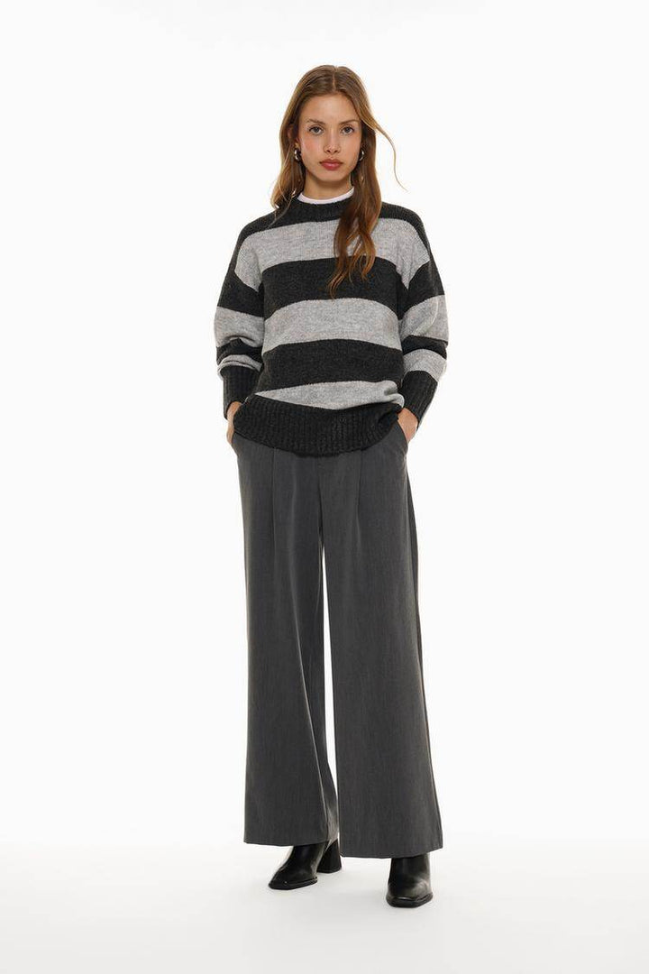 Grey long soft sweater for women

